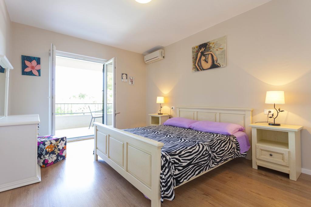 Meri Apartments - Puharic Makarská Pokoj fotografie
